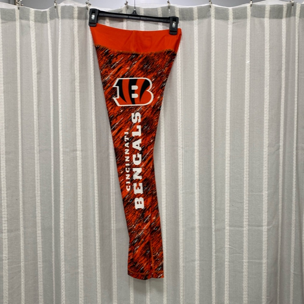 Cincinnati Bengals NFL Leggings Striped with Logo Orange Black White Size S